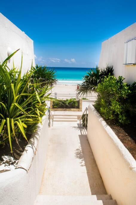 Ocean Front Villa Marlin, Best Location In Hotel Zone #109 Cancun Bagian luar foto