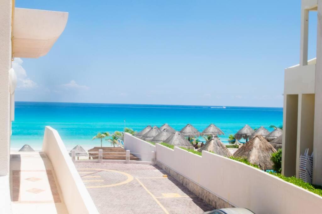 Ocean Front Villa Marlin, Best Location In Hotel Zone #109 Cancun Bagian luar foto