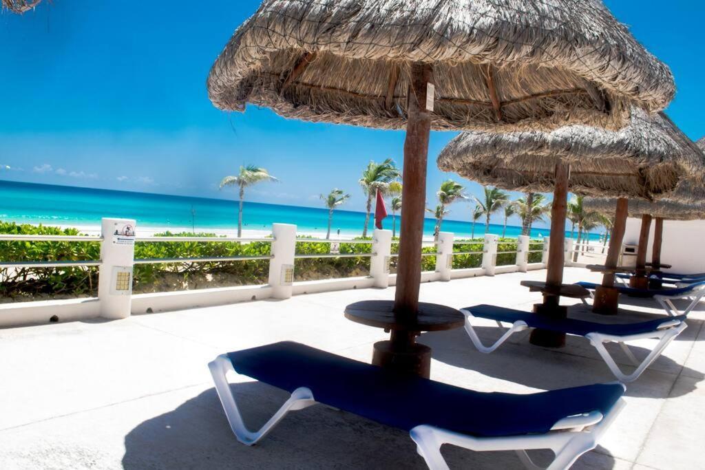 Ocean Front Villa Marlin, Best Location In Hotel Zone #109 Cancun Bagian luar foto